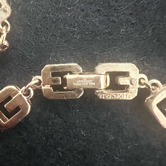 Givenchy Necklace - Picture 3 of 4